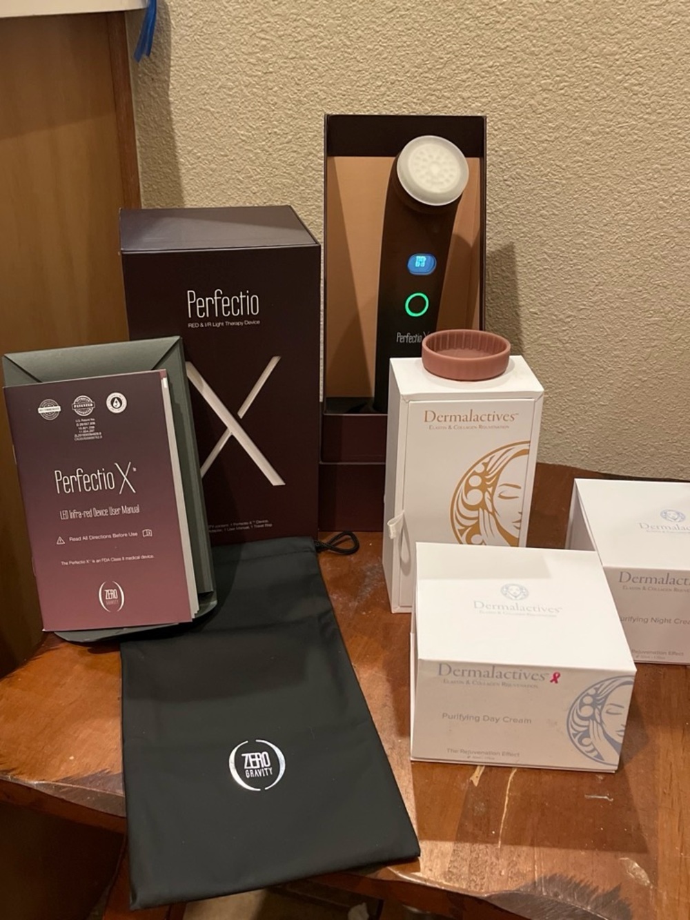 LED Skin Therapy Device - Black